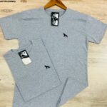 CAMISETA BÁSICA BORDADA – CBLACT09